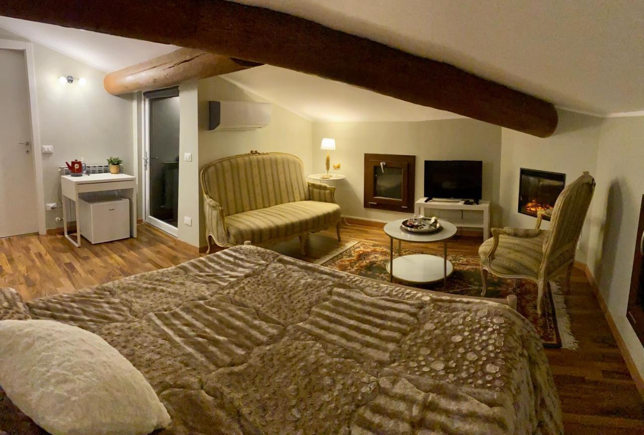 La Casa Di Campagna Sul Garda Puegnago Eksteriør billede