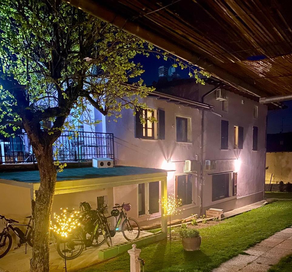 La Casa Di Campagna Sul Garda Puegnago Eksteriør billede