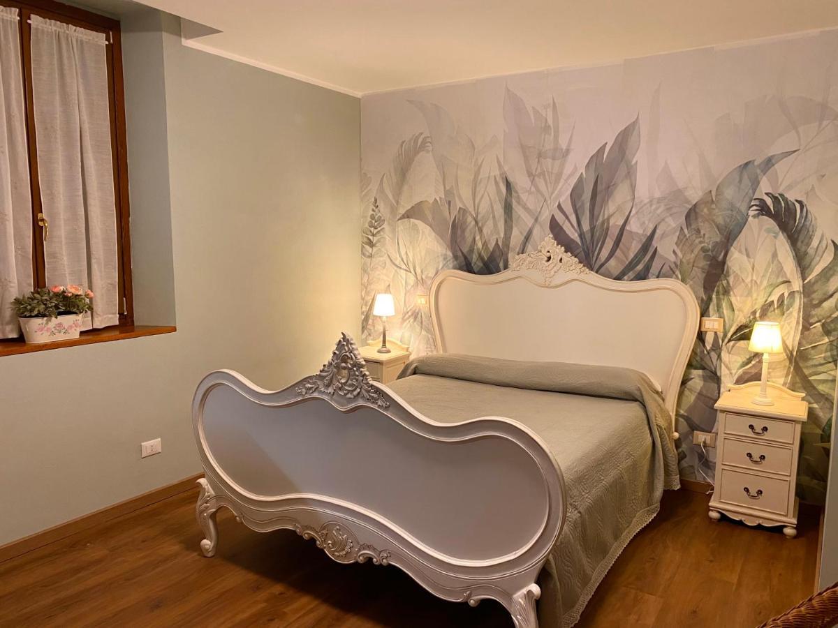 La Casa Di Campagna Sul Garda Puegnago Eksteriør billede
